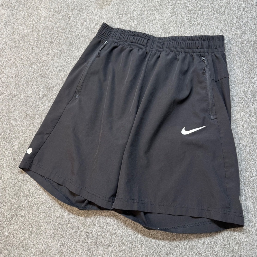 Nike Mens Black Running Shorts Zipper Pockets Reflective Swoosh Size L 7 Inch